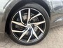 Volvo V60 2.0 T5 Momentum | Trekhaak | Leder | Power Seats | Memory | Apple carplay/Android auto | Stoelverwarming | Cruise Control | Elektr. bedienbare achterklep | 4 Seizoen banden |