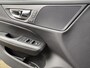 Volvo V60 2.0 T5 Momentum | Trekhaak | Leder | Power Seats | Memory | Apple carplay/Android auto | Stoelverwarming | Cruise Control | Elektr. bedienbare achterklep | 4 Seizoen banden |