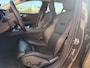 Volvo V60 2.0 T5 Momentum | Trekhaak | Leder | Power Seats | Memory | Apple carplay/Android auto | Stoelverwarming | Cruise Control | Elektr. bedienbare achterklep | 4 Seizoen banden |