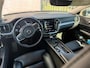 Volvo V60 2.0 T5 Momentum | Trekhaak | Leder | Power Seats | Memory | Apple carplay/Android auto | Stoelverwarming | Cruise Control | Elektr. bedienbare achterklep | 4 Seizoen banden |