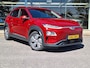 Hyundai Kona Electric EV Fashion 64 kWh | SOH: 95,1% | 3 Fase | Warmtepomp | LED | Blindspot | Stoelverwarming | All Season | HUD |