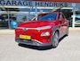 Hyundai Kona Electric EV Fashion 64 kWh | SOH: 95,1% | 3 Fase | Warmtepomp | LED | Blindspot | Stoelverwarming | All Season | HUD |