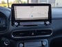Hyundai Kona Electric EV Fashion 64 kWh | SOH: 95,1% | 3 Fase | Warmtepomp | LED | Blindspot | Stoelverwarming | All Season | HUD |