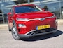 Hyundai Kona Electric EV Fashion 64 kWh | SOH: 95,1% | 3 Fase | Warmtepomp | LED | Blindspot | Stoelverwarming | All Season | HUD |