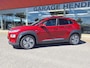 Hyundai Kona Electric EV Fashion 64 kWh | SOH: 95,1% | 3 Fase | Warmtepomp | LED | Blindspot | Stoelverwarming | All Season | HUD |