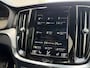 Volvo V60 T8 Twin Engine AWD R-Design / B&W Audio / Head-up /  Panoramadak / Polestar Optimalisatie /