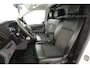 Toyota PROACE Electric Worker 75 kWh Extra Range Navigator L2H1 | Snelladen | SOH 92% | Werkverkeer bord | Airco | Cruise | Carplay | 3 Zits | Parkeersens. | Trekhaak