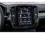 Volvo EX40 Single Motor Extended Range Ultra Black Edition 82 kWh | Europa | Harman Kardon audio | 20" | Schuif-/kanteldak | Getint Glas | Elektrische stoelverstelling | Nubuck bekleding | Adaptive Cruise Control | Dodehoekdetectie |