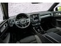 Volvo EX40 Single Motor Extended Range Ultra Black Edition 82 kWh | Europa | Harman Kardon audio | 20" | Schuif-/kanteldak | Getint Glas | Elektrische stoelverstelling | Nubuck bekleding | Adaptive Cruise Control | Dodehoekdetectie |