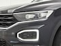 Volkswagen T-Roc 1.5 TSI Sport | 150 PK | Automaat | Digital Cockpit PRO | Keyless | Trekhaak | Black Style | Panorama Schuif/Kantel Dak | Stoelverwarming | Elektrische Klep |