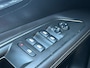 Peugeot 3008 1.2 PureTech 130PK Allure + 19"/ Navi/ Clima/ Cruise/ CarPlay/ Panorama/ Trekhaak/ Camera/ NL auto