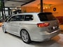 Volkswagen Passat Variant 1.4 TSI ACT R-Line Garantie|DSG|Trekhaak|Adoptieve Cruise|Navi|Leder|PDC Rijklaar