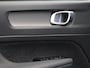 Volvo XC40 T5 262PK Plug in Hybrid R-Design / Trekhaak / Panoramisch Dak / Verwarmbare Voorstoelen+Stuurwiel / Adaptive Cruise / Extra Getint Glas /