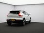 Volvo XC40 T5 262PK Plug in Hybrid R-Design / Trekhaak / Panoramisch Dak / Verwarmbare Voorstoelen+Stuurwiel / Adaptive Cruise / Extra Getint Glas /