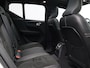 Volvo XC40 T5 262PK Plug in Hybrid R-Design / Trekhaak / Panoramisch Dak / Verwarmbare Voorstoelen+Stuurwiel / Adaptive Cruise / Extra Getint Glas /