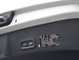 Volvo XC40 T5 262PK Plug in Hybrid R-Design / Trekhaak / Panoramisch Dak / Verwarmbare Voorstoelen+Stuurwiel / Adaptive Cruise / Extra Getint Glas /