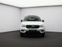 Volvo XC40 T5 262PK Plug in Hybrid R-Design / Trekhaak / Panoramisch Dak / Verwarmbare Voorstoelen+Stuurwiel / Adaptive Cruise / Extra Getint Glas /