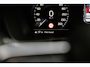 Volvo XC40 T5 R-Design Pilot Assist ACC BLIS Camera DAB 19''