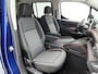 Peugeot e-Rifter EV GT 7p 50 kWh 136pk | 7 Zitplaatsen | Navigatie | Achteruitrijcamera | Climate Control | Cruise Control | Parkeersensoren | Keyless | Elektrisch inklapbare spiegels | Apple Carplay / Android Auto | Bluetooth | DAB+ radio | Multifunctioneel lederen stuurwiel | Digitaal instrumentenpaneel | Donker getint glas | 2x Schuifdeur | 17" lichtmetalen velgen |