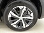 Peugeot e-Rifter EV GT 7p 50 kWh 136pk | 7 Zitplaatsen | Navigatie | Achteruitrijcamera | Climate Control | Cruise Control | Parkeersensoren | Keyless | Elektrisch inklapbare spiegels | Apple Carplay / Android Auto | Bluetooth | DAB+ radio | Multifunctioneel lederen stuurwiel | Digitaal instrumentenpaneel | Donker getint glas | 2x Schuifdeur | 17" lichtmetalen velgen |