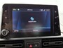 Peugeot e-Rifter EV GT 7p 50 kWh 136pk | 7 Zitplaatsen | Navigatie | Achteruitrijcamera | Climate Control | Cruise Control | Parkeersensoren | Keyless | Elektrisch inklapbare spiegels | Apple Carplay / Android Auto | Bluetooth | DAB+ radio | Multifunctioneel lederen stuurwiel | Digitaal instrumentenpaneel | Donker getint glas | 2x Schuifdeur | 17" lichtmetalen velgen |