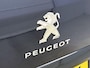 Peugeot e-Rifter EV GT 7p 50 kWh 136pk | 7 Zitplaatsen | Navigatie | Achteruitrijcamera | Climate Control | Cruise Control | Parkeersensoren | Keyless | Elektrisch inklapbare spiegels | Apple Carplay / Android Auto | Bluetooth | DAB+ radio | Multifunctioneel lederen stuurwiel | Digitaal instrumentenpaneel | Donker getint glas | 2x Schuifdeur | 17" lichtmetalen velgen |