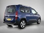 Peugeot e-Rifter EV GT 7p 50 kWh 136pk | 7 Zitplaatsen | Navigatie | Achteruitrijcamera | Climate Control | Cruise Control | Parkeersensoren | Keyless | Elektrisch inklapbare spiegels | Apple Carplay / Android Auto | Bluetooth | DAB+ radio | Multifunctioneel lederen stuurwiel | Digitaal instrumentenpaneel | Donker getint glas | 2x Schuifdeur | 17" lichtmetalen velgen |