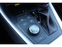 Toyota RAV4 2.5 Plug-in Hybrid AWD Bi-Tone Plus | Rijklaar | Panodak | Trekhaak | Navi | JBL | HUD | Leder | Stoel- koeling/verwarming | 360 Camera | Memory