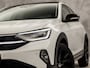 Volkswagen Taigo 1.0 TSI Sport Automaat (PANORAMADAK, APPLE CARPLAY, GROOT NAVI, LEDER, KEYLESS, STOELVERWARMING, SPORTSTOELEN, CAMERA, IQ LIGHT, NIEUWSTAAT)