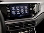Volkswagen Taigo 1.0 TSI Sport Automaat (PANORAMADAK, APPLE CARPLAY, GROOT NAVI, LEDER, KEYLESS, STOELVERWARMING, SPORTSTOELEN, CAMERA, IQ LIGHT, NIEUWSTAAT)