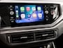 Volkswagen Taigo 1.0 TSI Sport Automaat (PANORAMADAK, APPLE CARPLAY, GROOT NAVI, LEDER, KEYLESS, STOELVERWARMING, SPORTSTOELEN, CAMERA, IQ LIGHT, NIEUWSTAAT)
