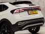 Volkswagen Taigo 1.0 TSI Sport Automaat (PANORAMADAK, APPLE CARPLAY, GROOT NAVI, LEDER, KEYLESS, STOELVERWARMING, SPORTSTOELEN, CAMERA, IQ LIGHT, NIEUWSTAAT)