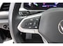 Volkswagen T-Roc 1.5 TSI Life Automaat | Airco | Adaptieve cruise control | Parkeersensoren & Camera | Carplay | Stoelverwarming