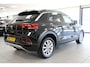 Volkswagen T-Roc 1.5 TSI Life Automaat | Airco | Adaptieve cruise control | Parkeersensoren & Camera | Carplay | Stoelverwarming