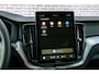 Volvo XC60 2.0 T8 Plug-in hybrid AWD Ultra Dark Exec. Ed. | Luchtvering | 22 Inch | Bowers & Wilkins Audio | Stoelverwarming + Ventilatie + Massage | Head Up | 360 Camera | Getint Glas | Schuif -/ Kanteldak |