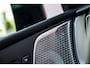 Volvo XC60 2.0 T8 Plug-in hybrid AWD Ultra Dark Exec. Ed. | Luchtvering | 22 Inch | Bowers & Wilkins Audio | Stoelverwarming + Ventilatie + Massage | Head Up | 360 Camera | Getint Glas | Schuif -/ Kanteldak |