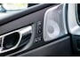 Volvo XC60 2.0 T8 Plug-in hybrid AWD Ultra Dark Exec. Ed. | Luchtvering | 22 Inch | Bowers & Wilkins Audio | Stoelverwarming + Ventilatie + Massage | Head Up | 360 Camera | Getint Glas | Schuif -/ Kanteldak |