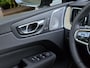Volvo XC60 2.0 T8 Plug-in hybrid AWD Ultra Black Edition Exec. Ed. | Luchtvering | Bowers&Wilkins | Massage/ventilatie | 22" Velgen