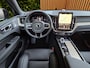Volvo XC60 2.0 T8 Plug-in hybrid AWD Ultra Black Edition Exec. Ed. | Luchtvering | Bowers&Wilkins | Massage/ventilatie | 22" Velgen