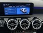 Mercedes-Benz A-klasse 180 Business Solution AMG | Panoramadak | Sfeerverlichting | Stoelverwarming | Parkeercamera |