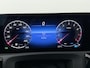 Mercedes-Benz A-klasse 180 Business Solution AMG | Panoramadak | Sfeerverlichting | Stoelverwarming | Parkeercamera |