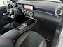 Mercedes-Benz A-klasse 180 Business Solution AMG | Panoramadak | Sfeerverlichting | Stoelverwarming | Parkeercamera |