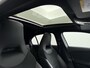 Mercedes-Benz A-klasse 180 Business Solution AMG | Panoramadak | Sfeerverlichting | Stoelverwarming | Parkeercamera |