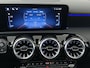 Mercedes-Benz A-klasse 180 Business Solution AMG | Panoramadak | Sfeerverlichting | Stoelverwarming | Parkeercamera |
