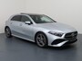 Mercedes-Benz A-klasse 180 Business Solution AMG | Panoramadak | Sfeerverlichting | Stoelverwarming | Parkeercamera |