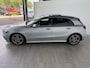 Mercedes-Benz A-klasse 180 Business Solution AMG | Panoramadak | Sfeerverlichting | Stoelverwarming | Parkeercamera |