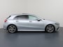 Mercedes-Benz A-klasse 180 Business Solution AMG | Panoramadak | Sfeerverlichting | Stoelverwarming | Parkeercamera |
