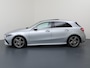 Mercedes-Benz A-klasse 180 Business Solution AMG | Panoramadak | Sfeerverlichting | Stoelverwarming | Parkeercamera |