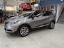 Renault Captur Energy TCe 90PK Dynamique | Two-tone lak | Camera | Navigatie | Keyless entry | Cruise control | Bluetooth | Parkeersensoren | Rijklaar prijs!
