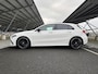 Mercedes-Benz A-klasse 180 Star Edition AMG Line | Night | Panoramadak | Multibeam LED | 19 Inch LM velgen | Sfeerverlichting |
